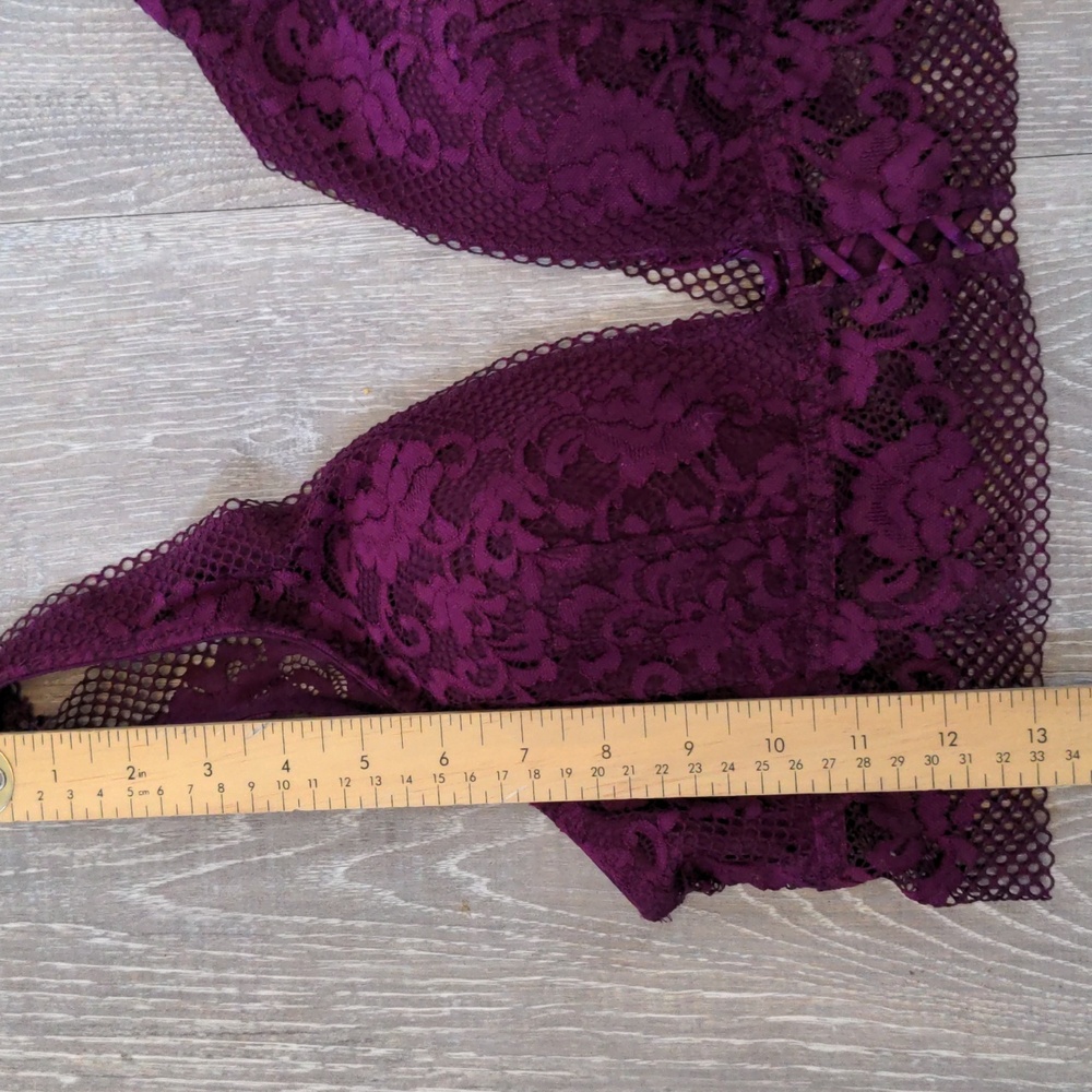 La Senza Bralett Size XL Lace Light Padding Pullover Purple Like New - Picture 7 of 7
